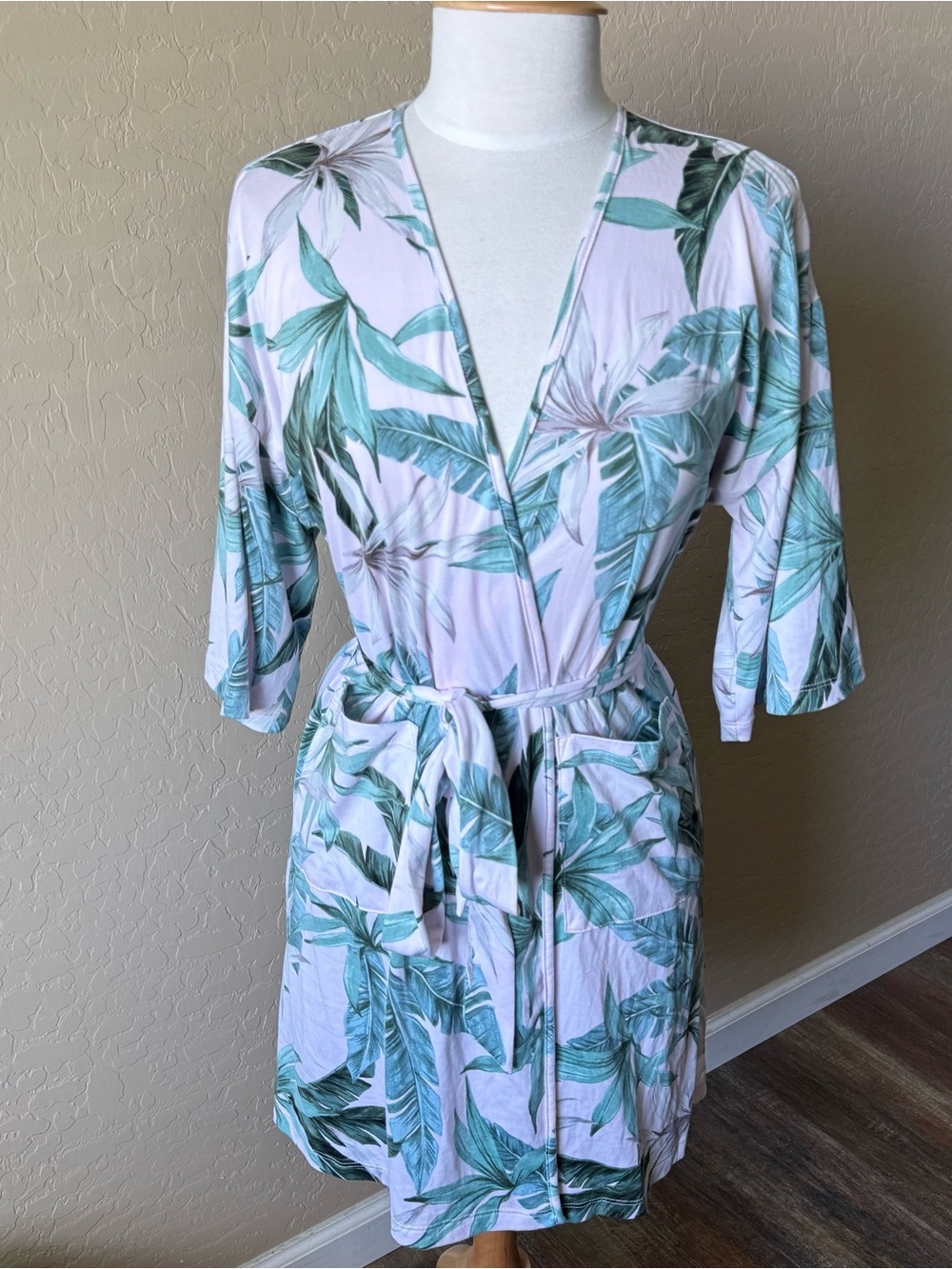Tropical Print Robe